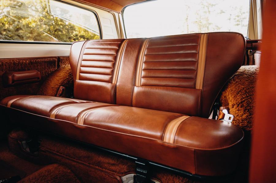 Интерьер Jeep Cherokee Laredo (SJ) 1983 года  (фото 48 из 78)